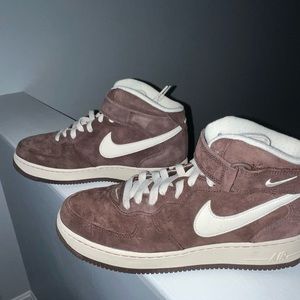 Size 9 - Nike Air Force 1 Mid Chocolate